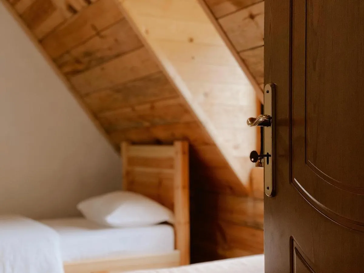 Vandrerhjem Guesthouse Pashko Theth